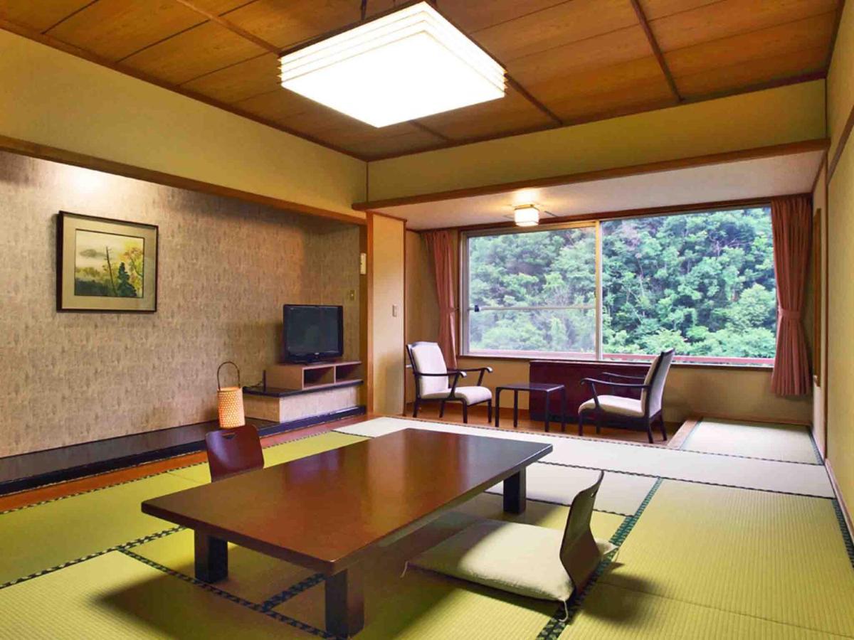 Hotel Ookawaso Aizuwakamatsu Habitación foto